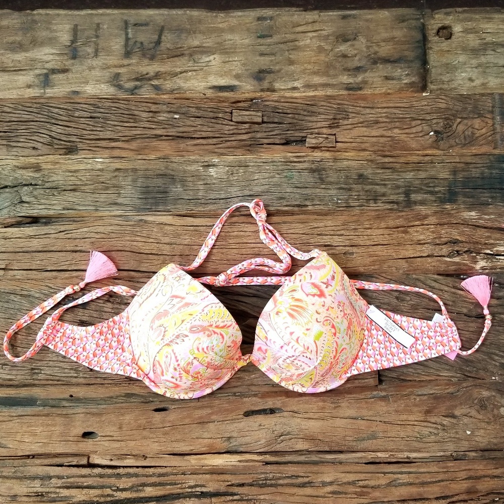 Victoria's Secret 34DD